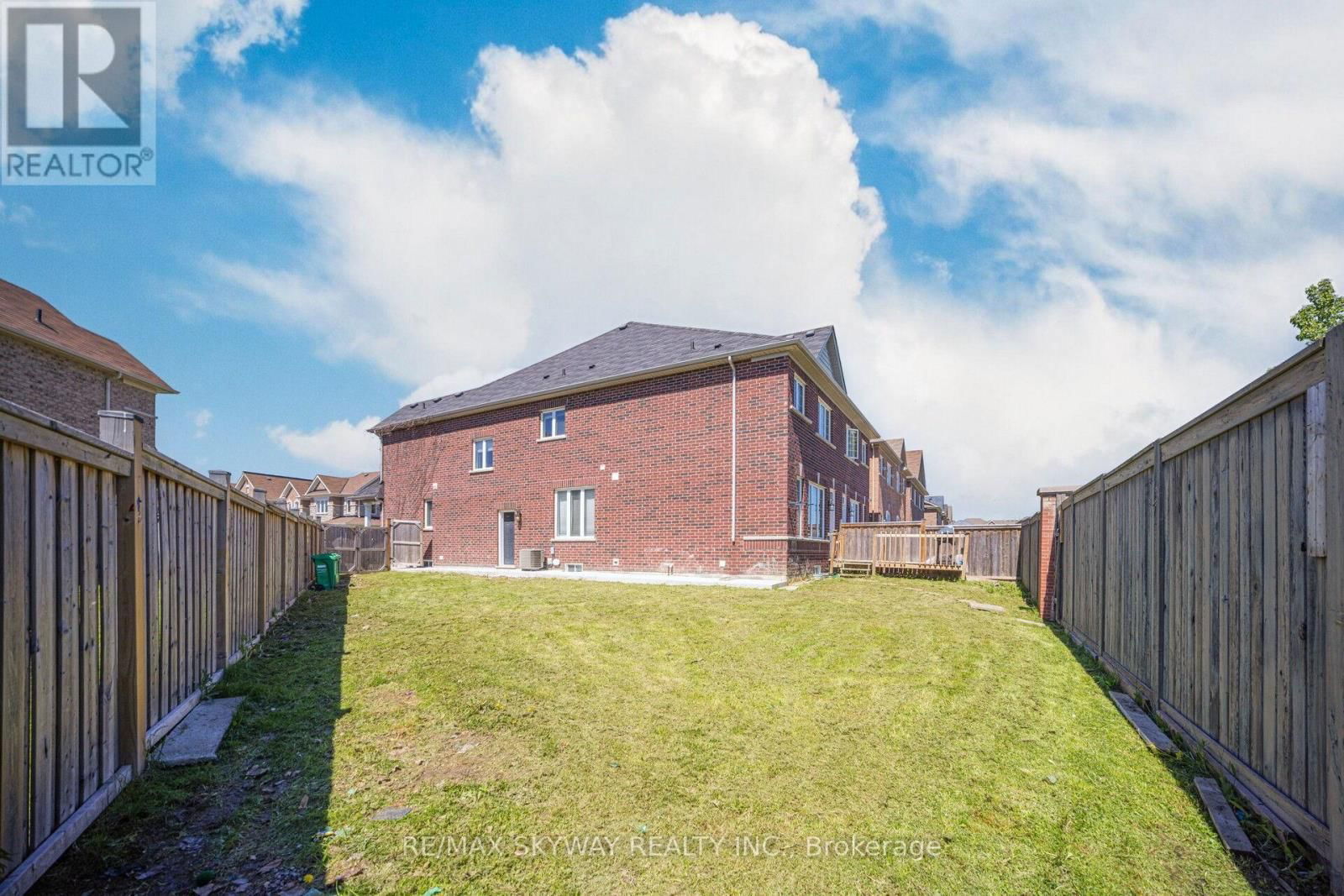 22 EDSEL ROAD Image 43