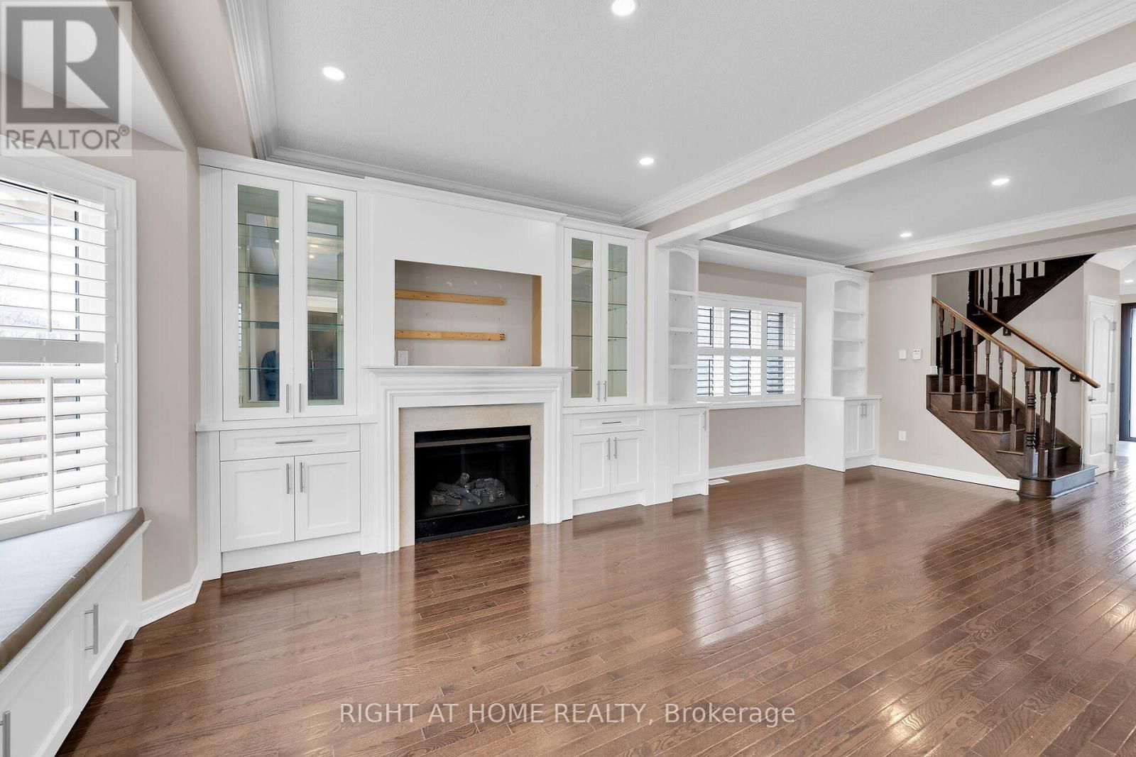 1445 LAURIER AVENUE Image 15