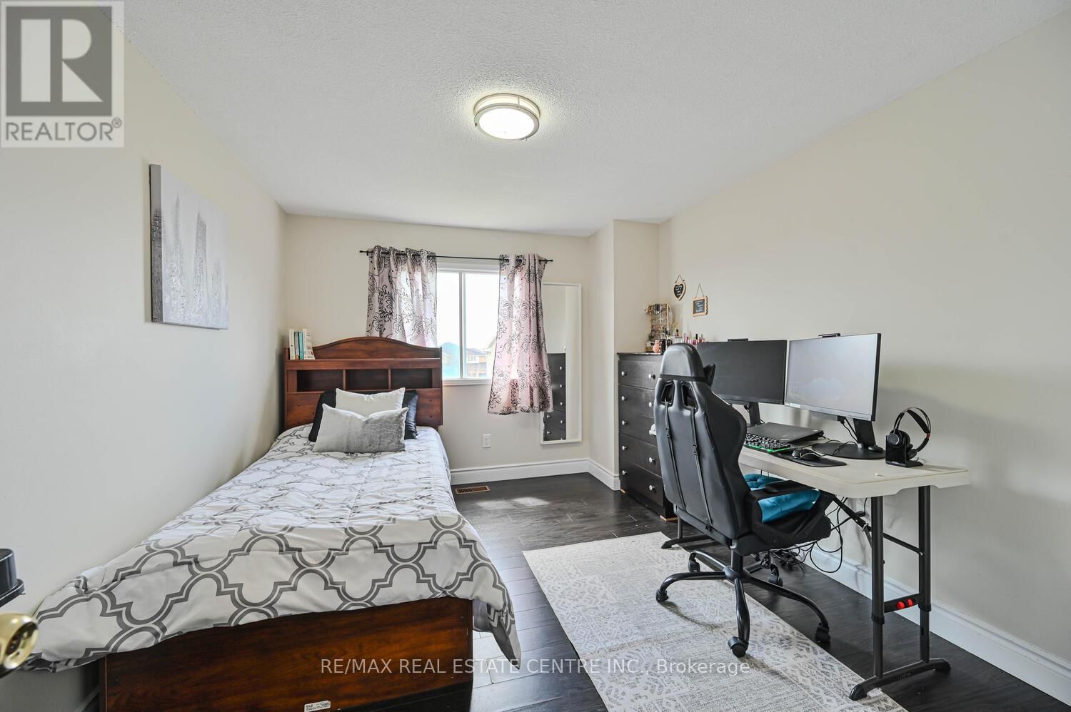 10 STALBRIDGE AVENUE Image 30