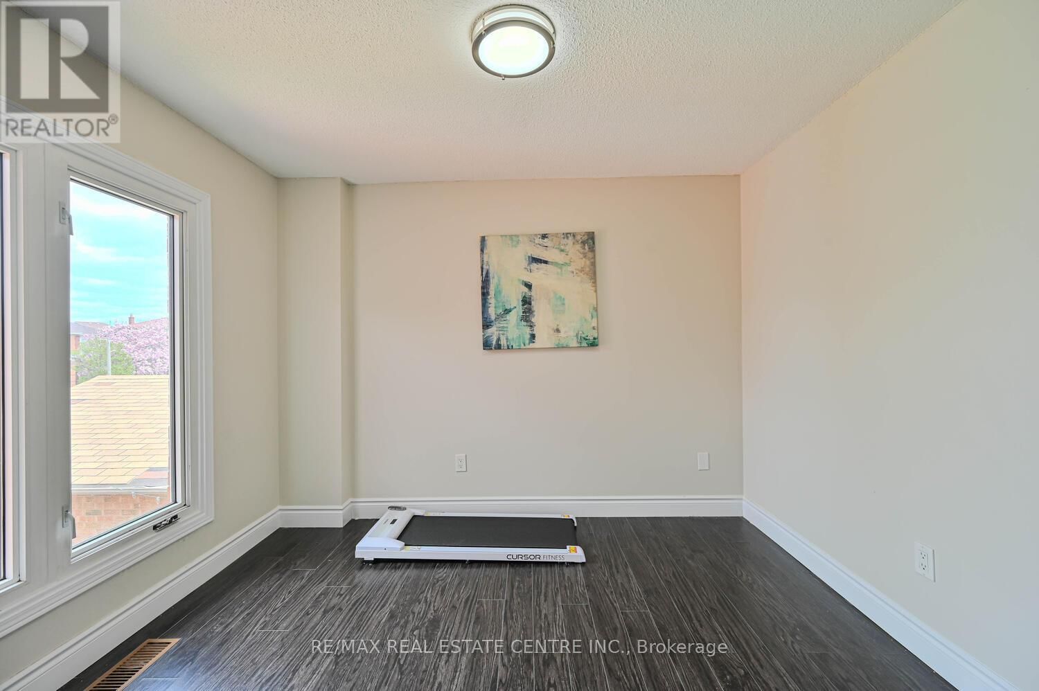 10 STALBRIDGE AVENUE Image 33
