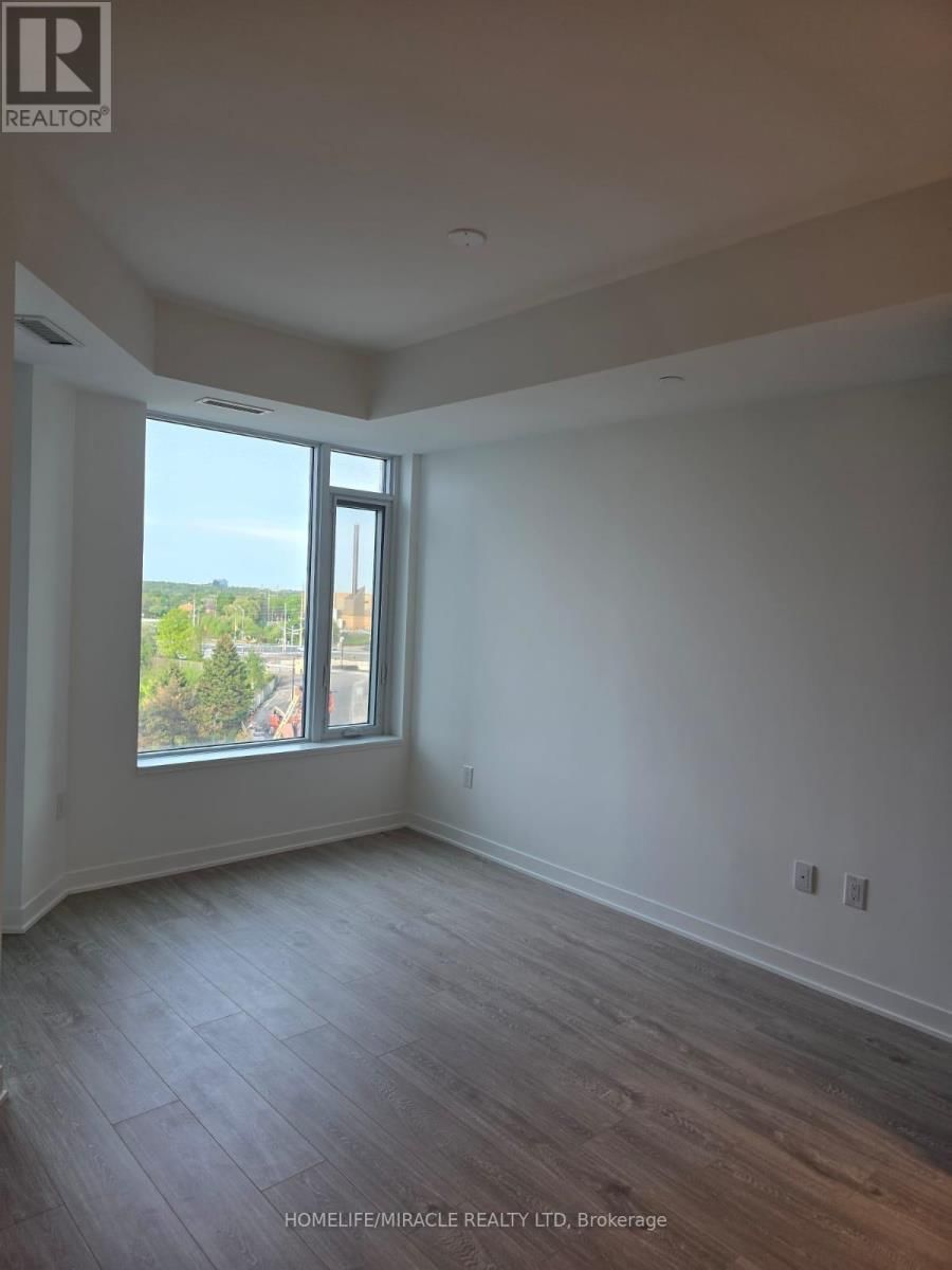 401 - 2495 EGLINTON AVENUE Image 8