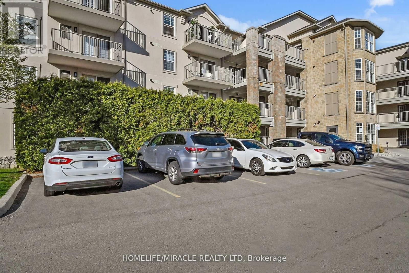 306 - 1440 BISHOPS GATE Image 4