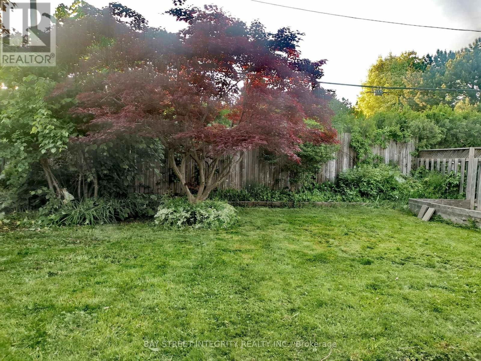 3527 REXWAY DRIVE Image 25