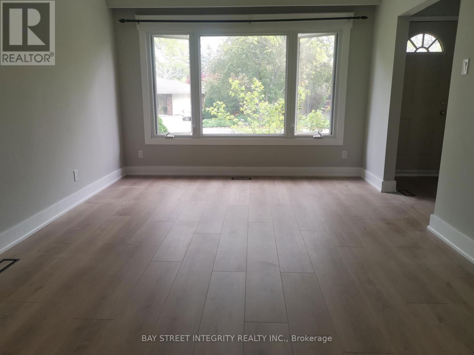 3527 REXWAY DRIVE Image 3