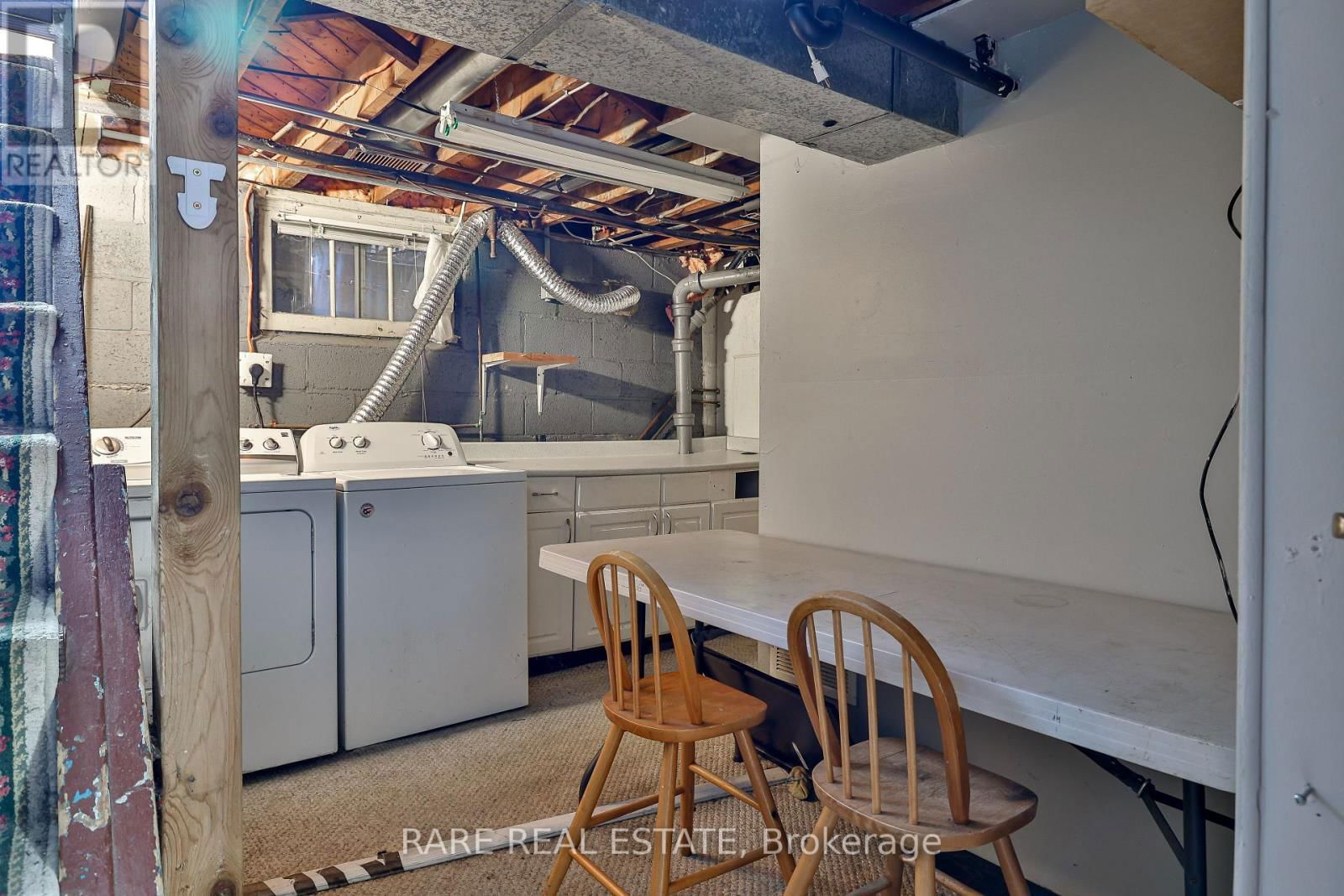 178 ANGELENE STREET Image 23