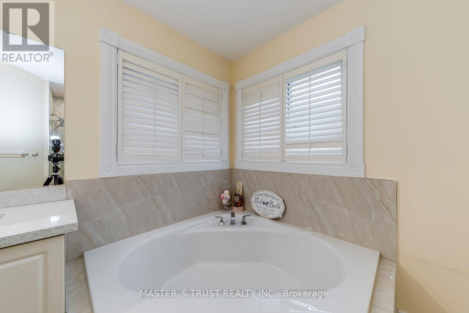 5428 EDENCROFT CRESCENT Image 28