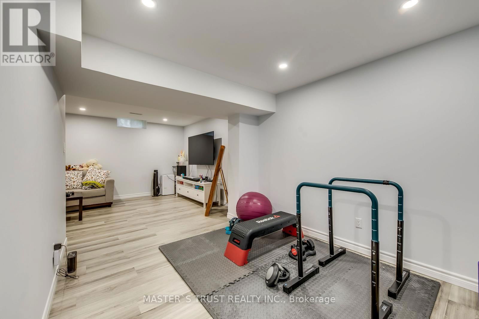 5428 EDENCROFT CRESCENT Image 41