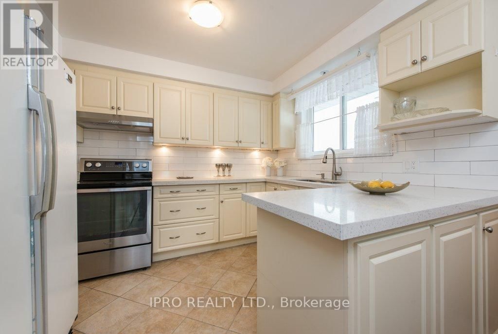 1239 SILVER SPEAR ROAD Image 12