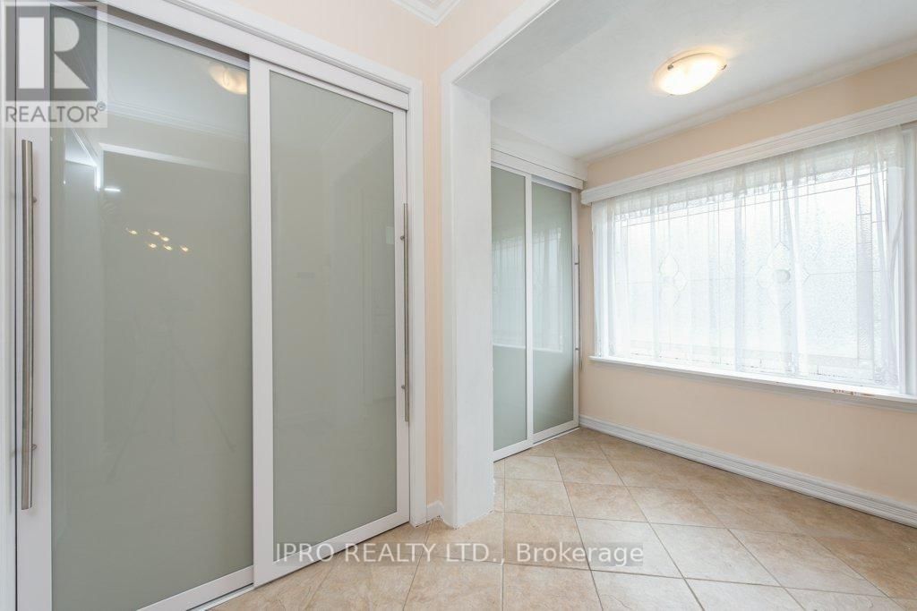 1239 SILVER SPEAR ROAD Image 8