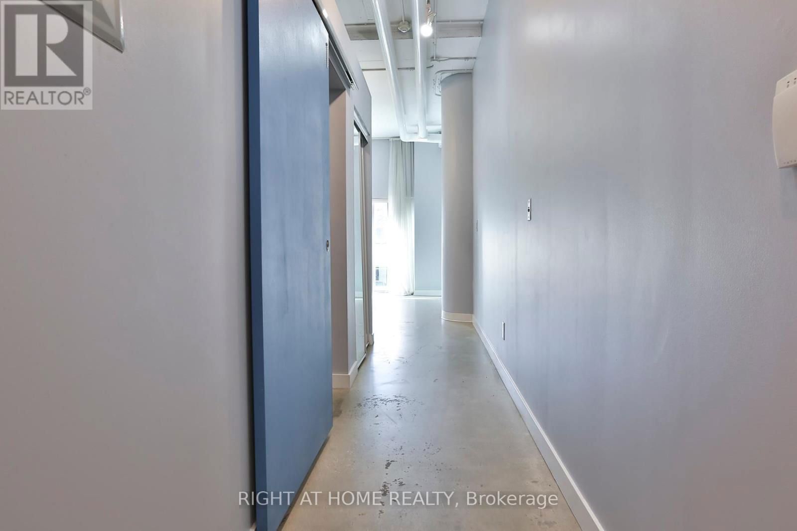 313 - 2 FIELDWAY ROAD Image 4