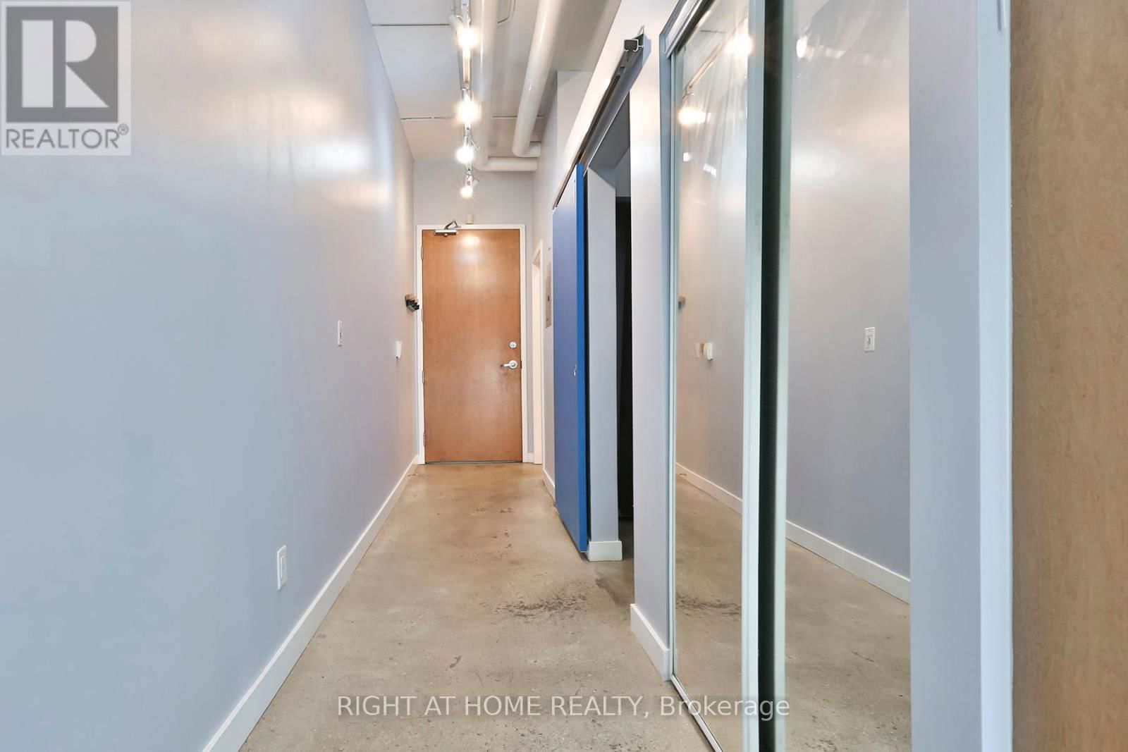 313 - 2 FIELDWAY ROAD Image 5