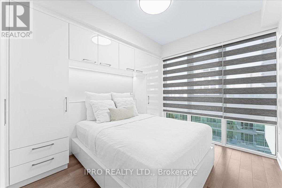 708 - 39 ANNIE CRAIG DRIVE Image 12