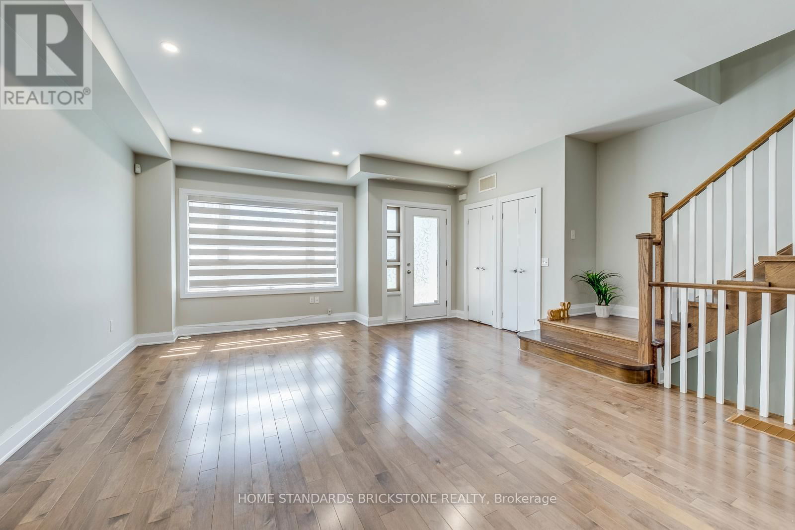 18 - 2460 PRINCE MICHAEL DRIVE Image 6