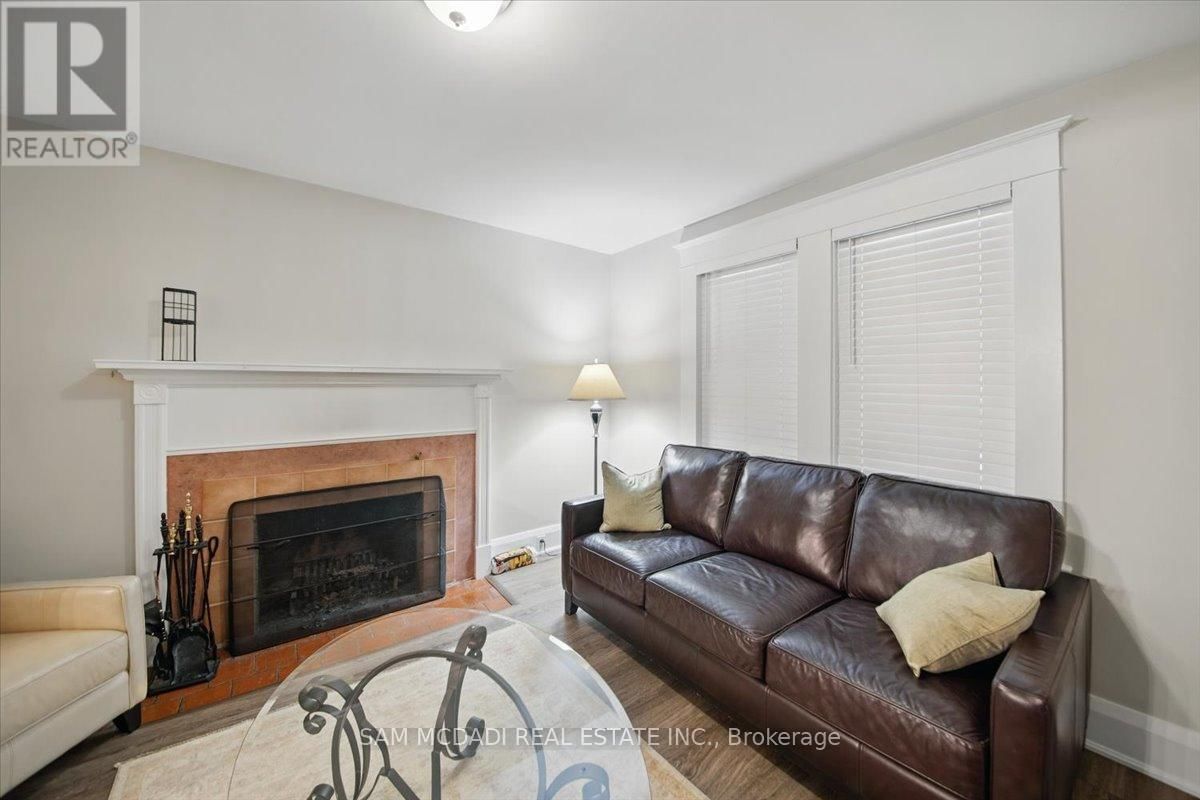 81 CHISHOLM STREET Image 19