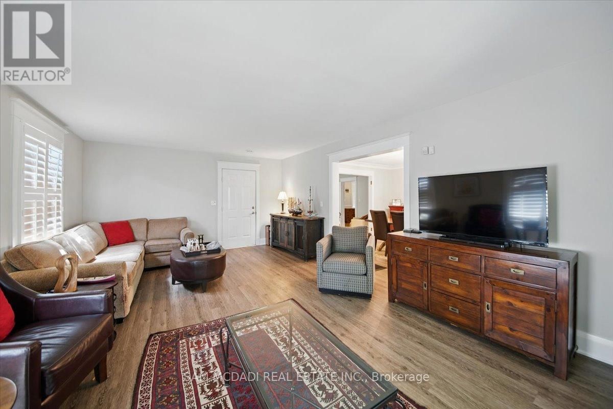 81 CHISHOLM STREET Image 23