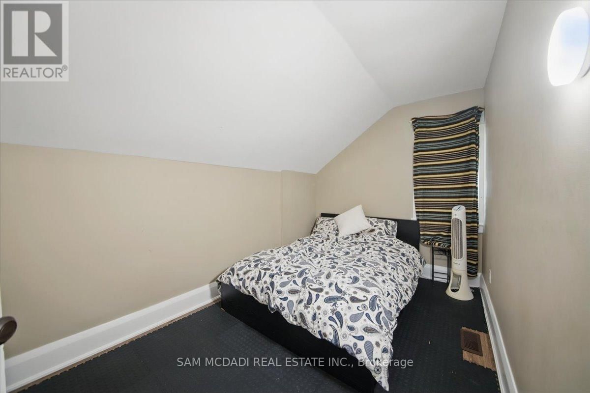 81 CHISHOLM STREET Image 28