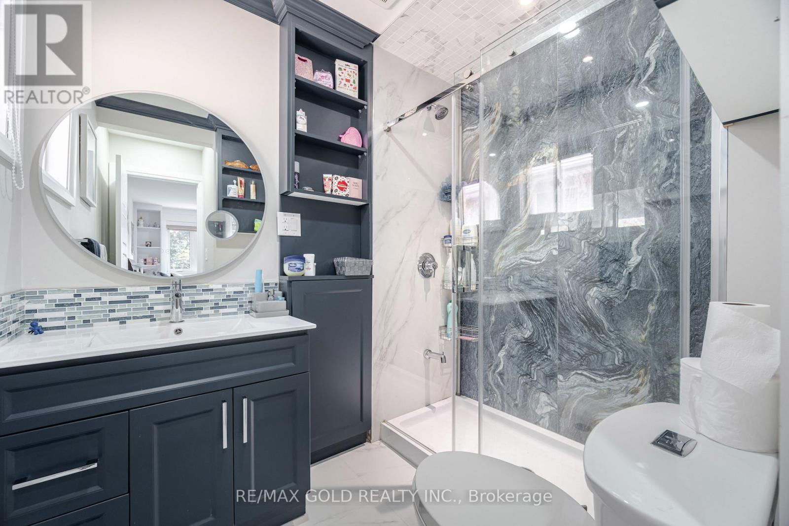8 FOXMERE ROAD Image 26
