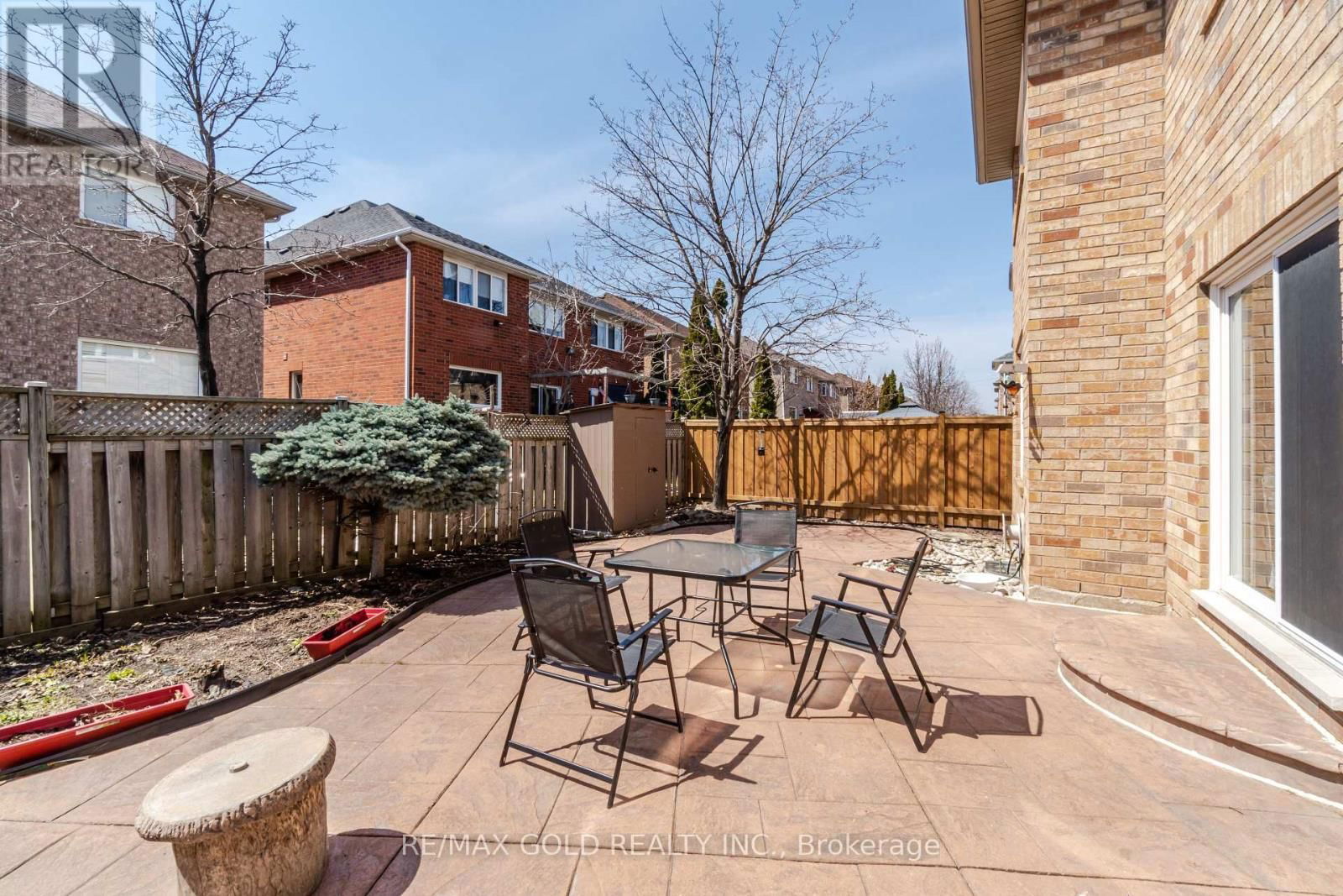 8 FOXMERE ROAD Image 48