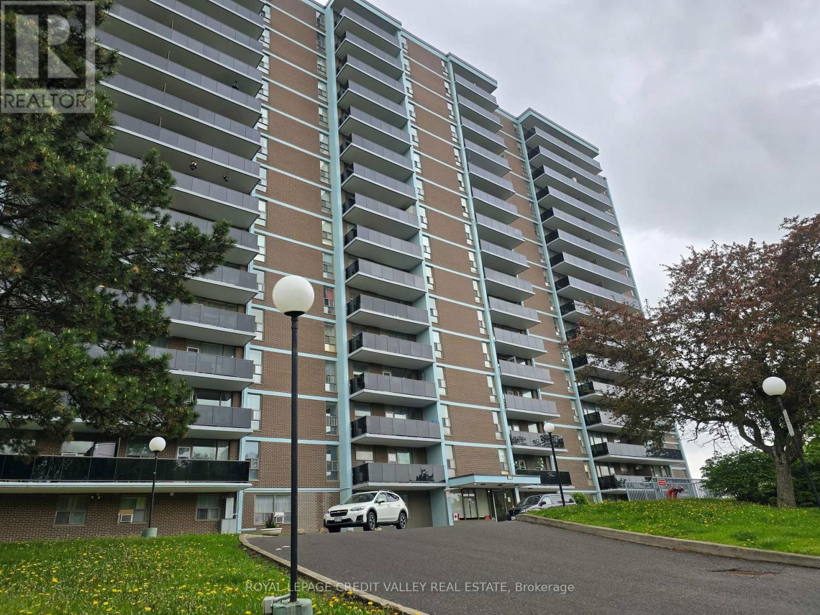 1705 - 235 GRANDRAVINE DRIVE Image 1