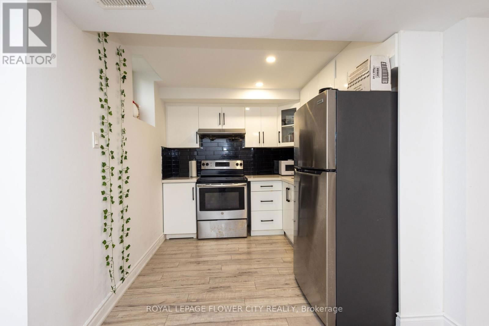 19 PRIMO ROAD Image 41