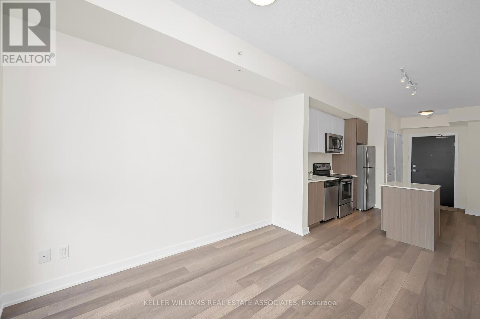 B412 - 5240 DUNDAS STREET Image 13