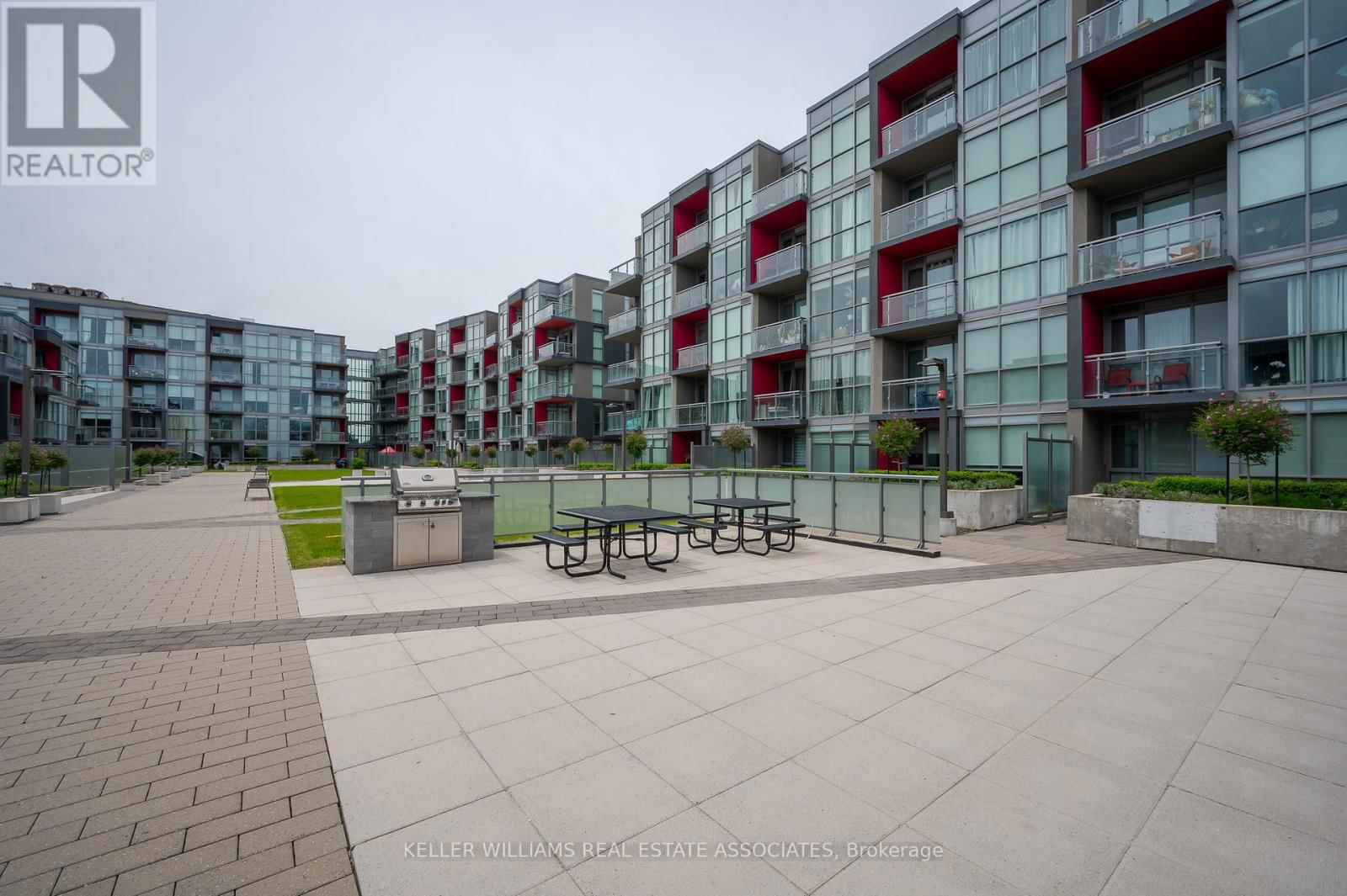 B412 - 5240 DUNDAS STREET Image 21