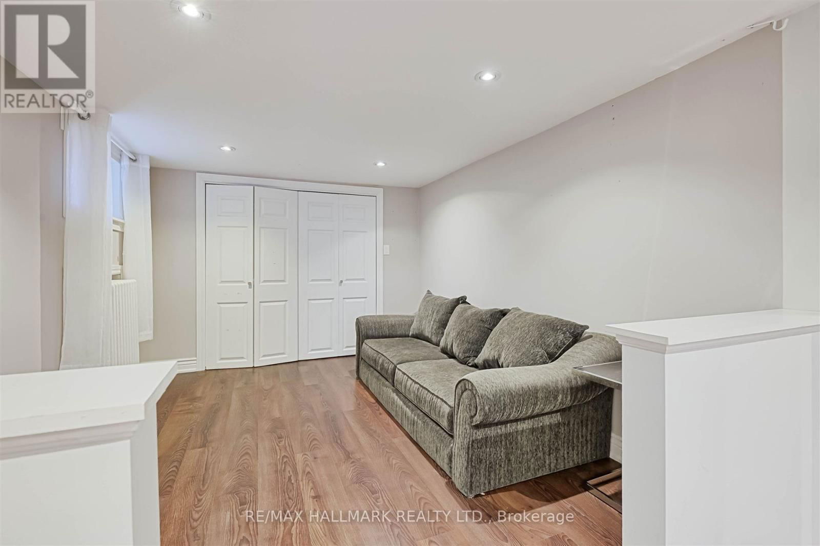 479 RIDELLE AVENUE Image 17