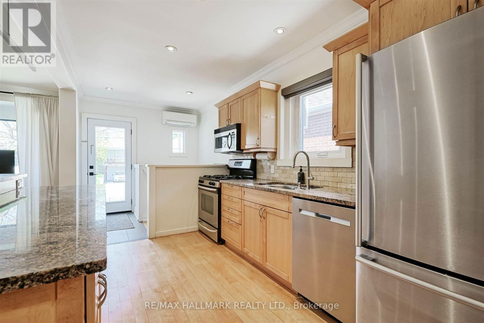 479 RIDELLE AVENUE Image 8