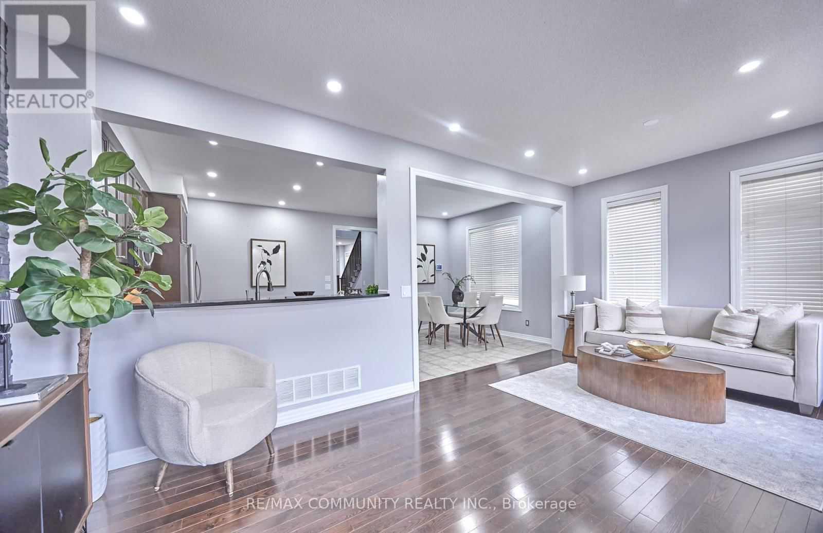 96 KENDALL DRIVE Image 12