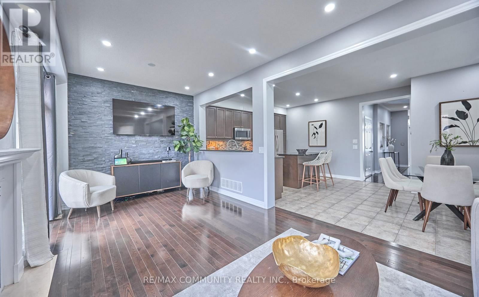 96 KENDALL DRIVE Image 20