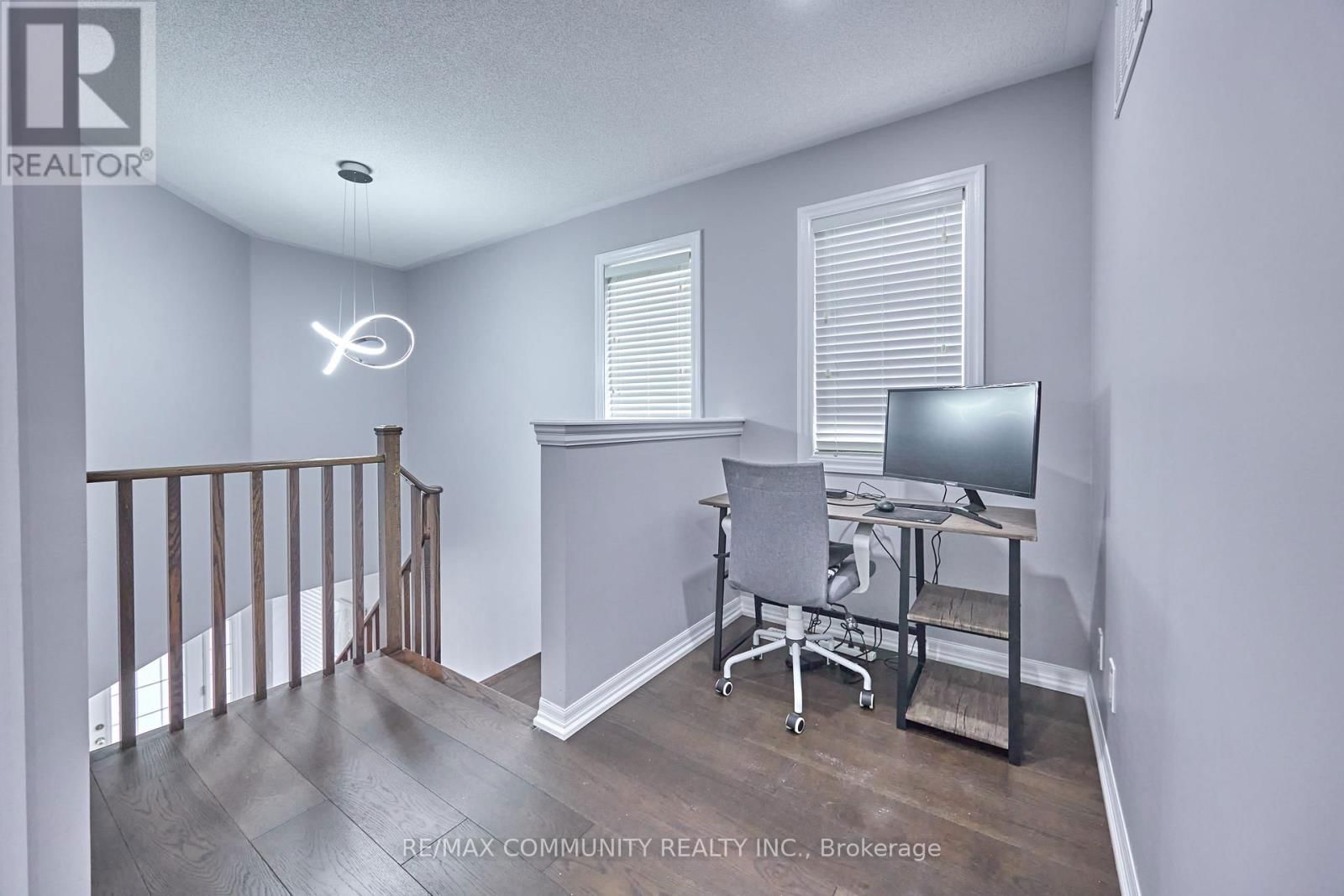 96 KENDALL DRIVE Image 29