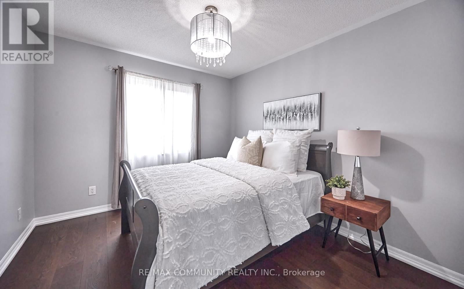 96 KENDALL DRIVE Image 40