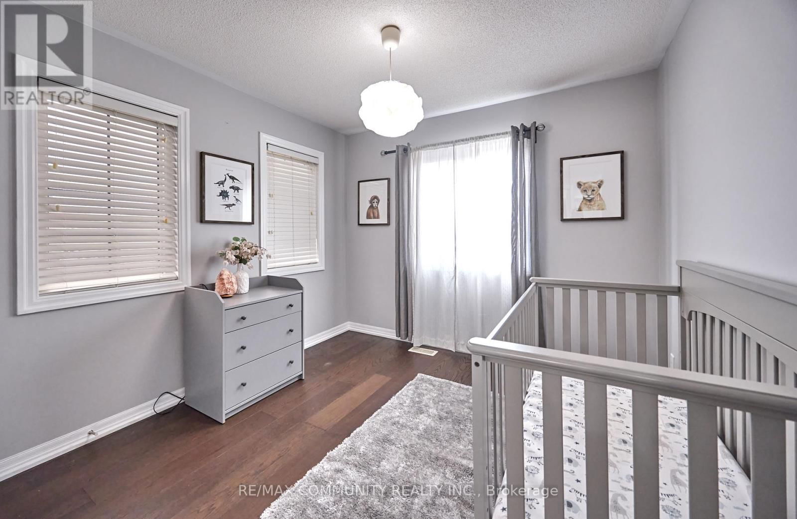 96 KENDALL DRIVE Image 42