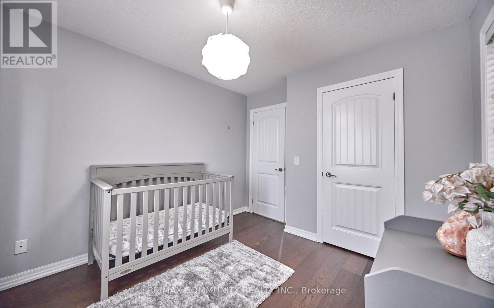 96 KENDALL DRIVE Image 43