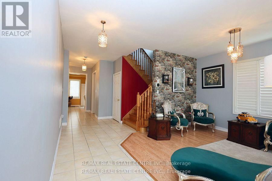 120 BELLCHASE TRAIL Image 16