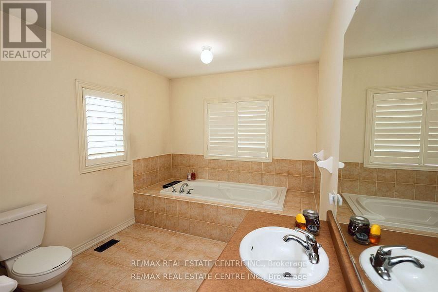 120 BELLCHASE TRAIL Image 22