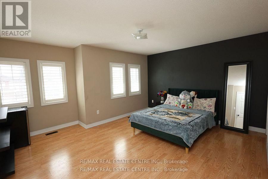 120 BELLCHASE TRAIL Image 34