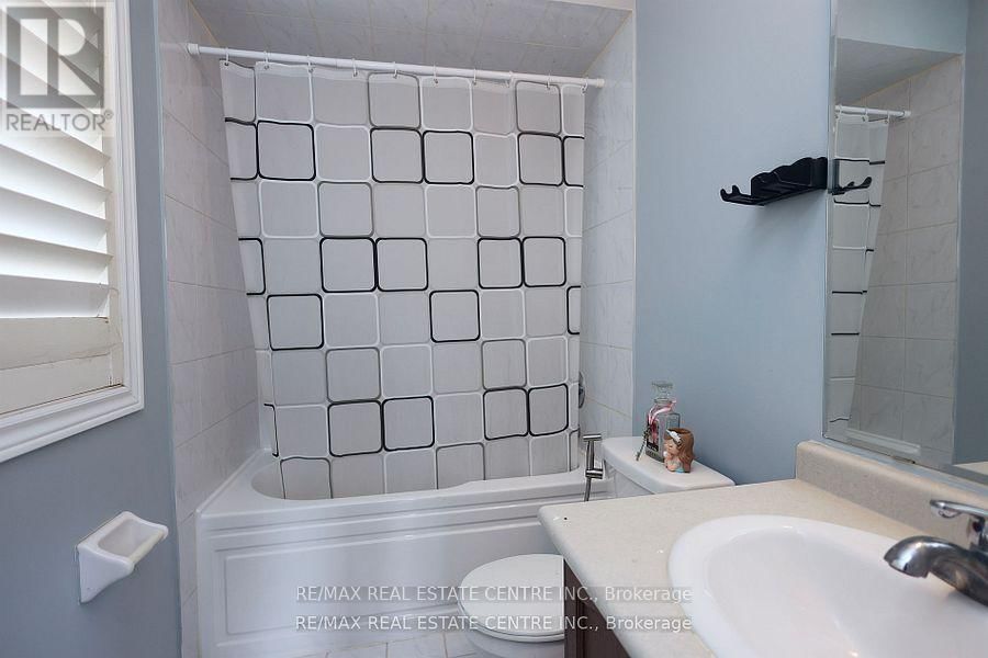 120 BELLCHASE TRAIL Image 37
