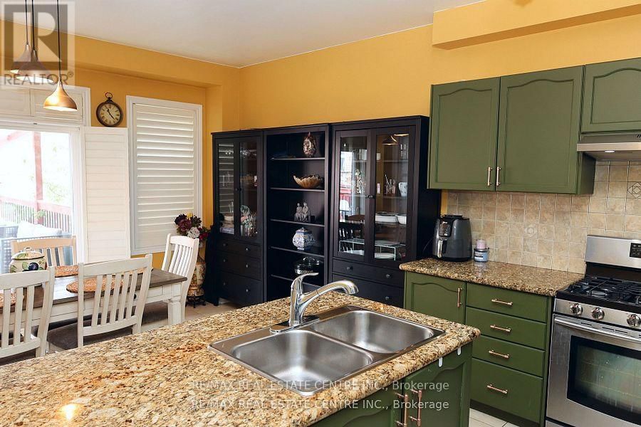 120 BELLCHASE TRAIL Image 8