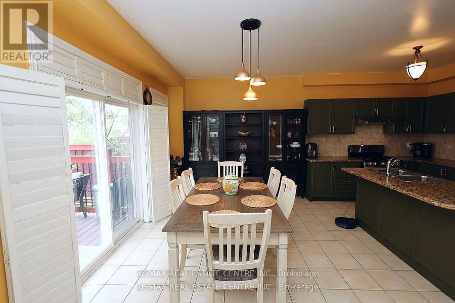 120 BELLCHASE TRAIL Image 9