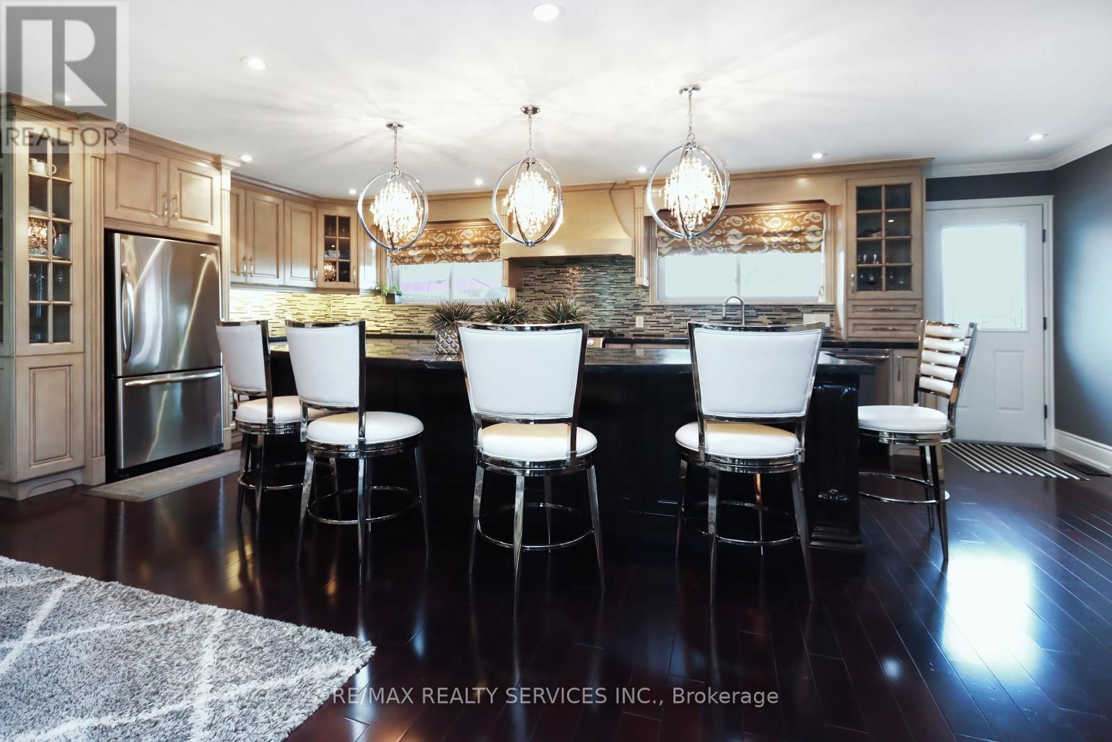 29 DORCHESTER DRIVE Image 9