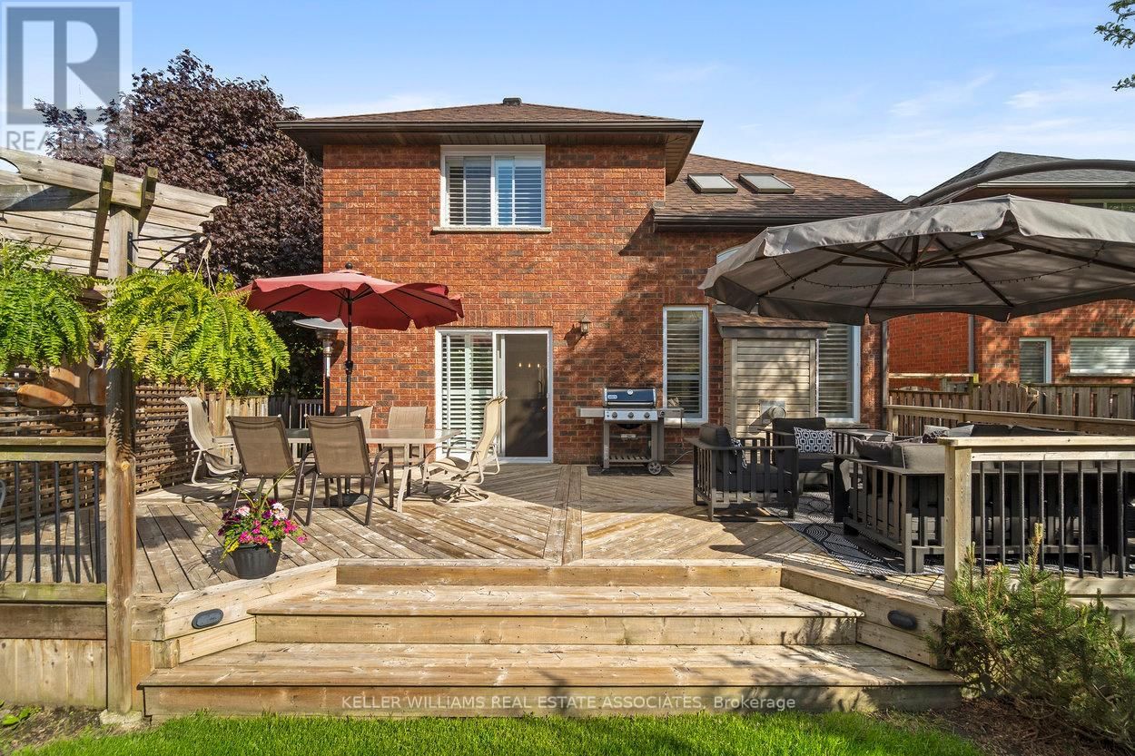 10 MEADOWGLEN BOULEVARD Image 41