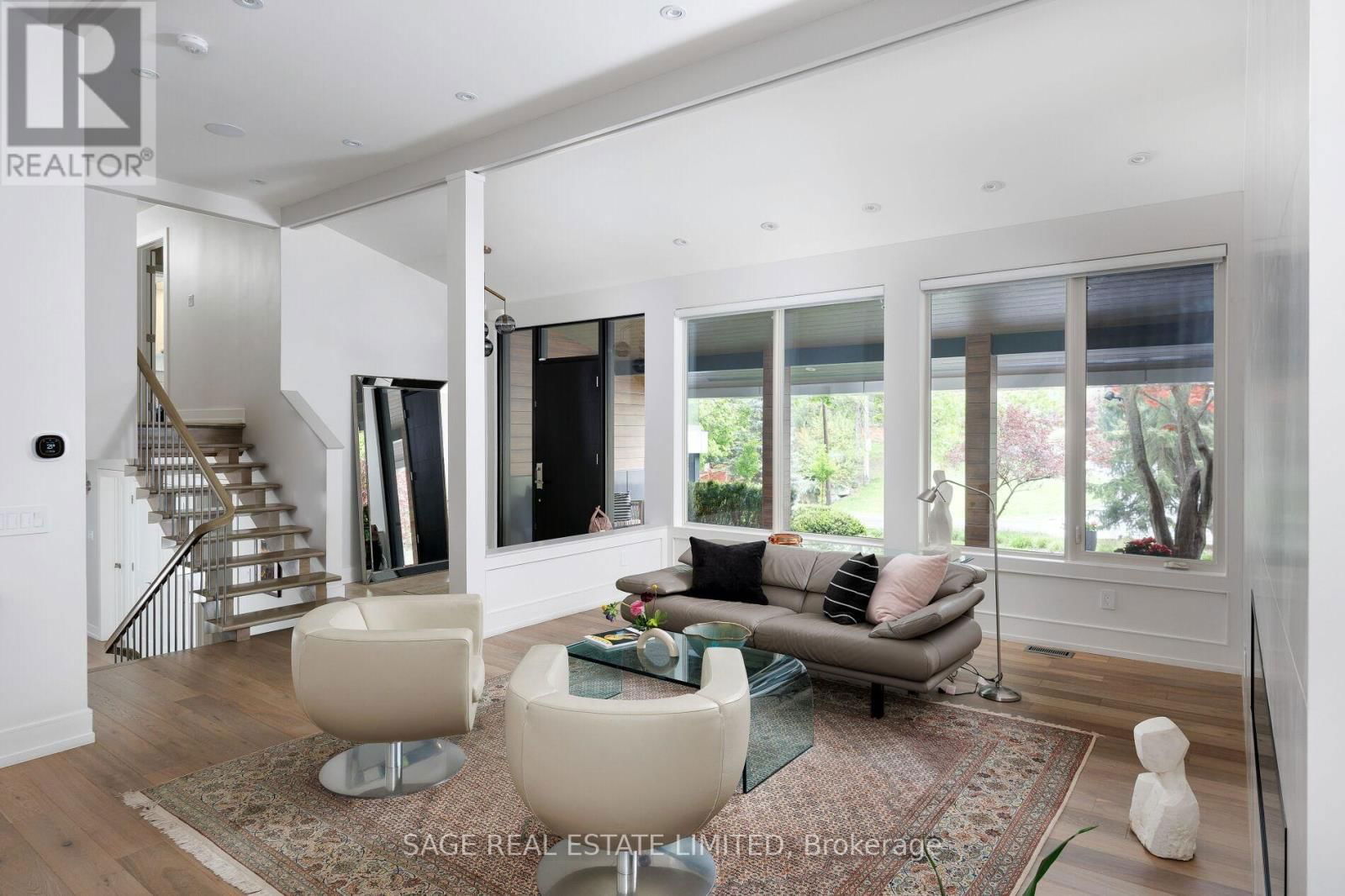 16 RIPPLEWOOD ROAD Image 10