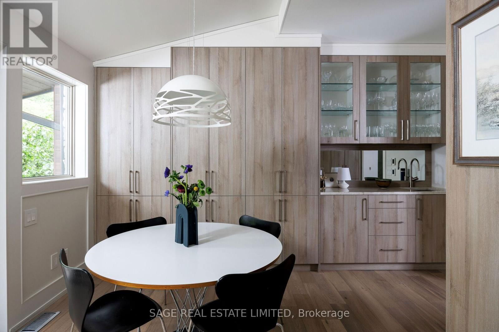 16 RIPPLEWOOD ROAD Image 21