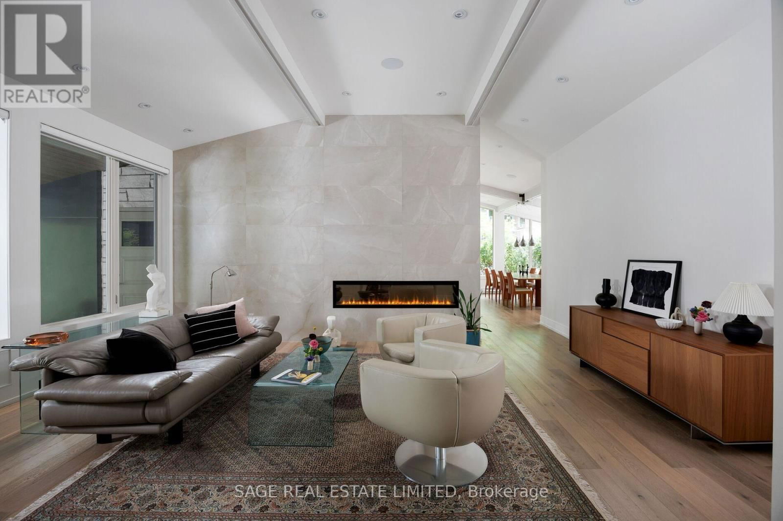16 RIPPLEWOOD ROAD Image 8