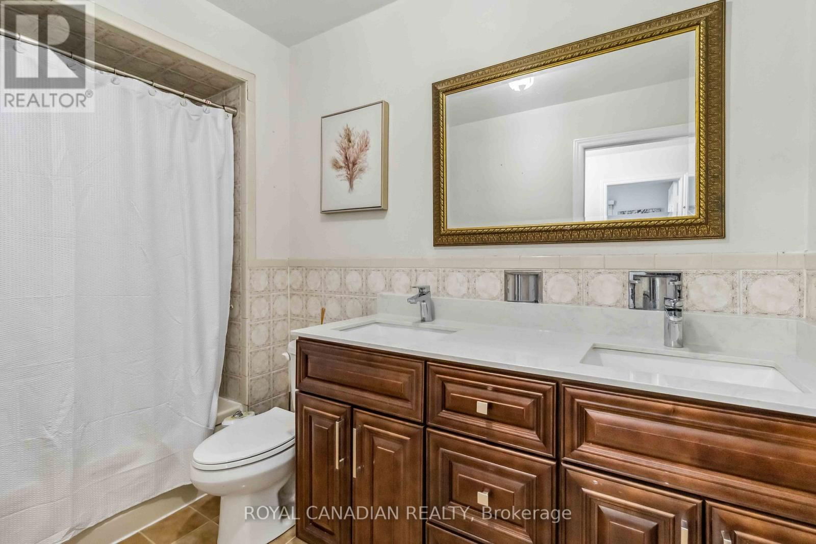 37 JELLICOE CRESCENT Image 16