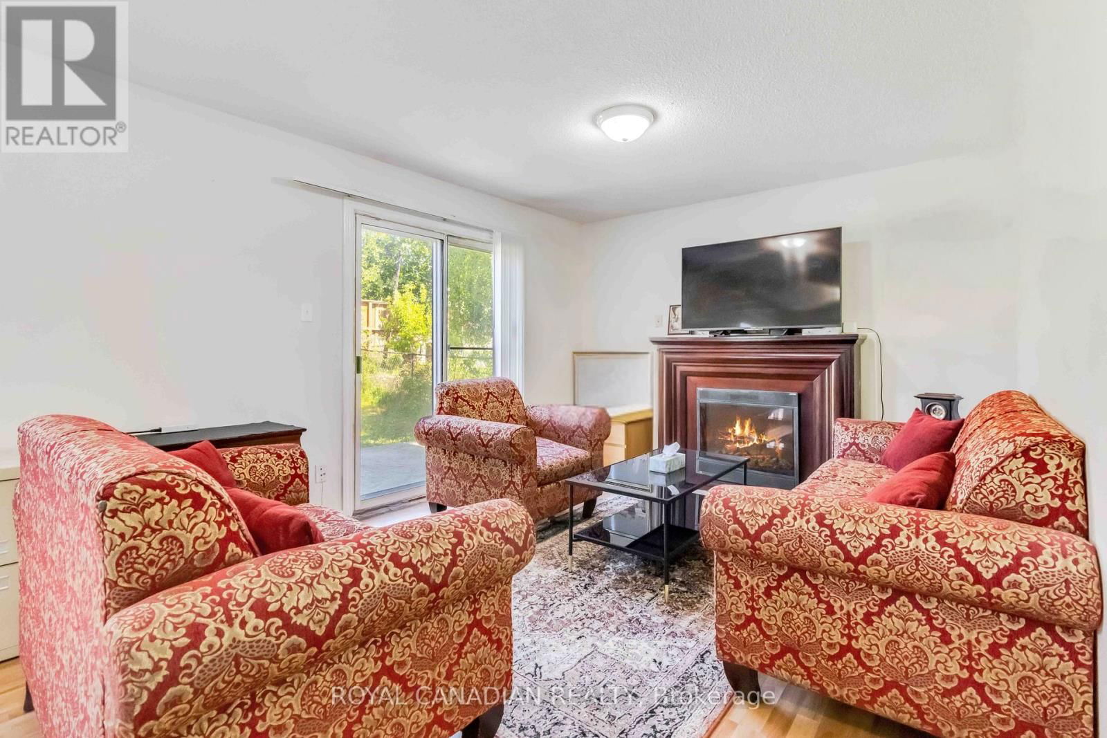 37 JELLICOE CRESCENT Image 17