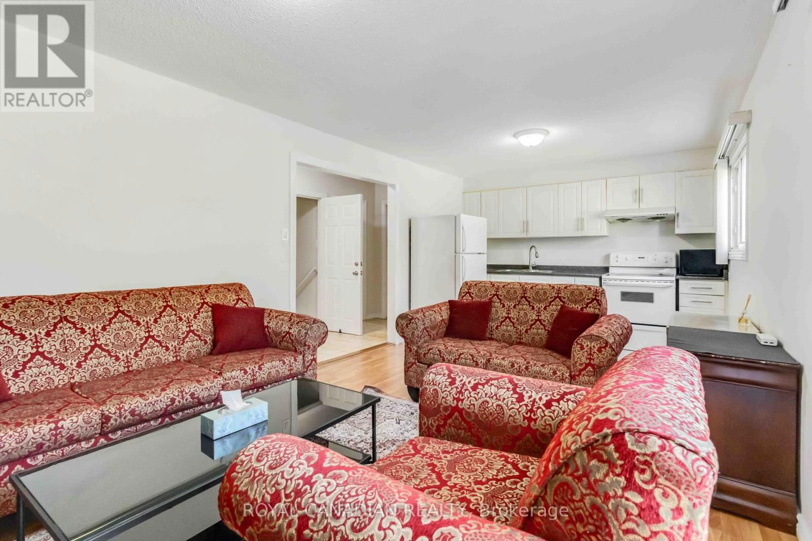37 JELLICOE CRESCENT Image 18