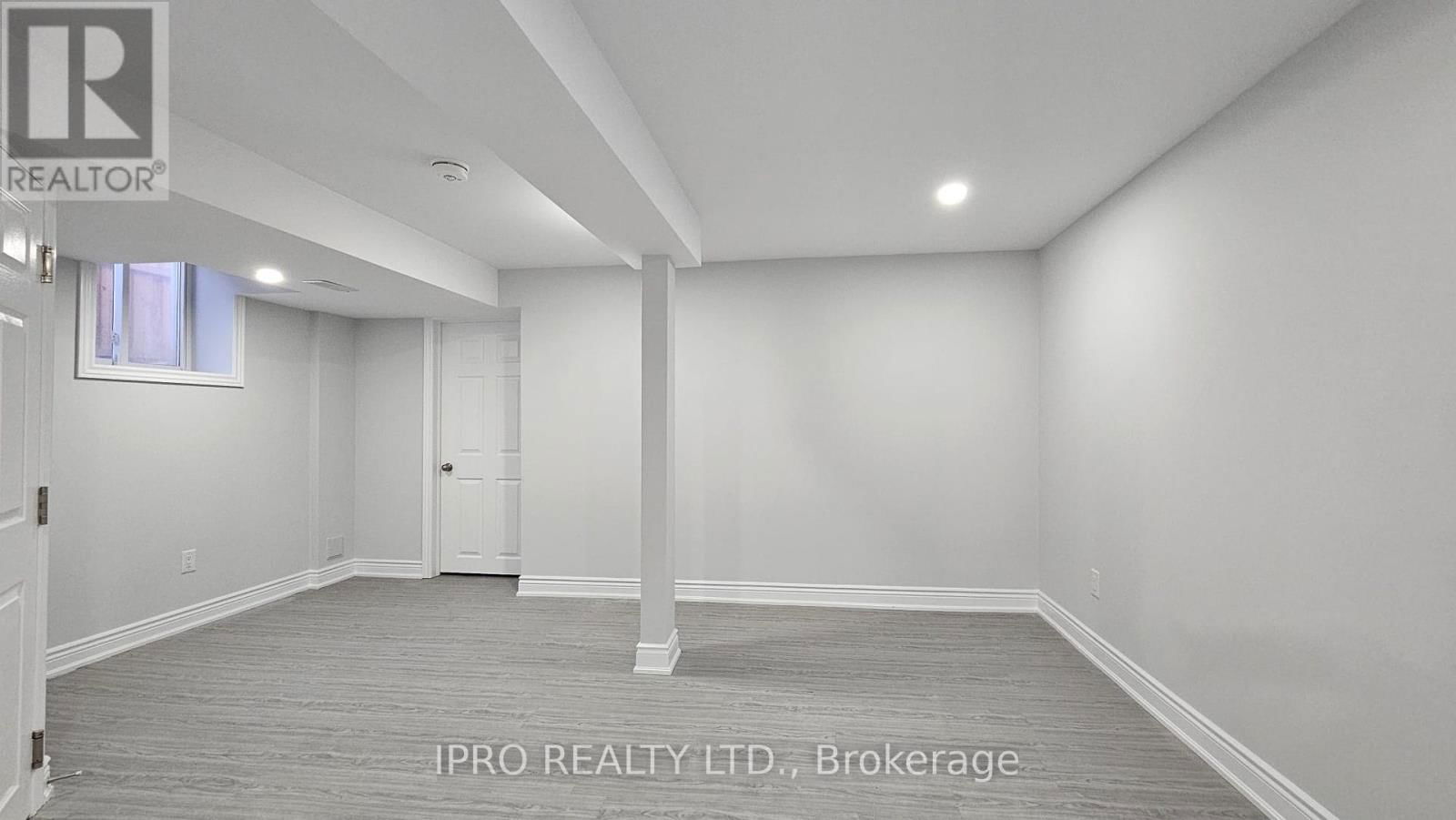 5265 SPRINGBOK CRESCENT Image 10