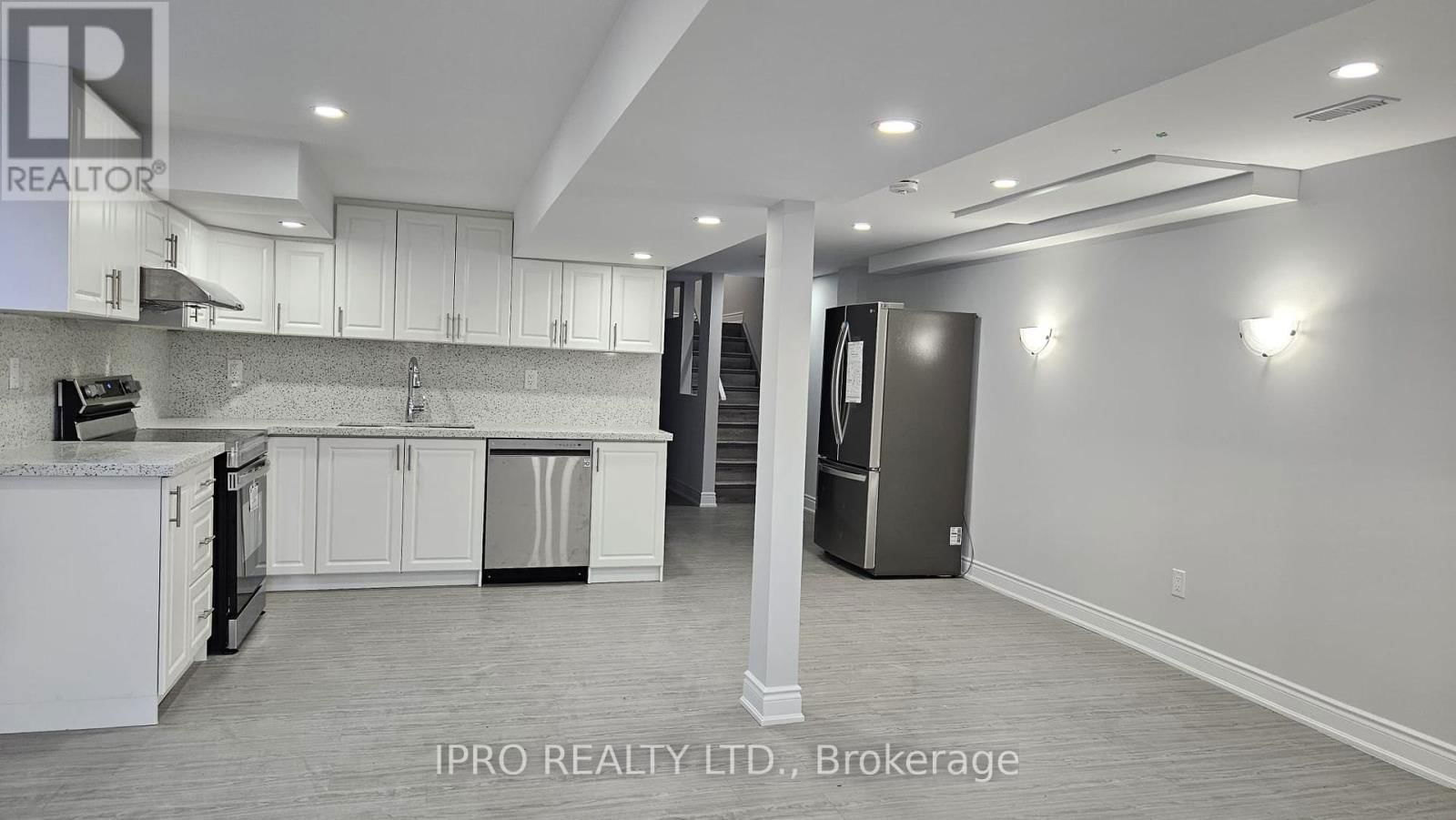 5265 SPRINGBOK CRESCENT Image 7